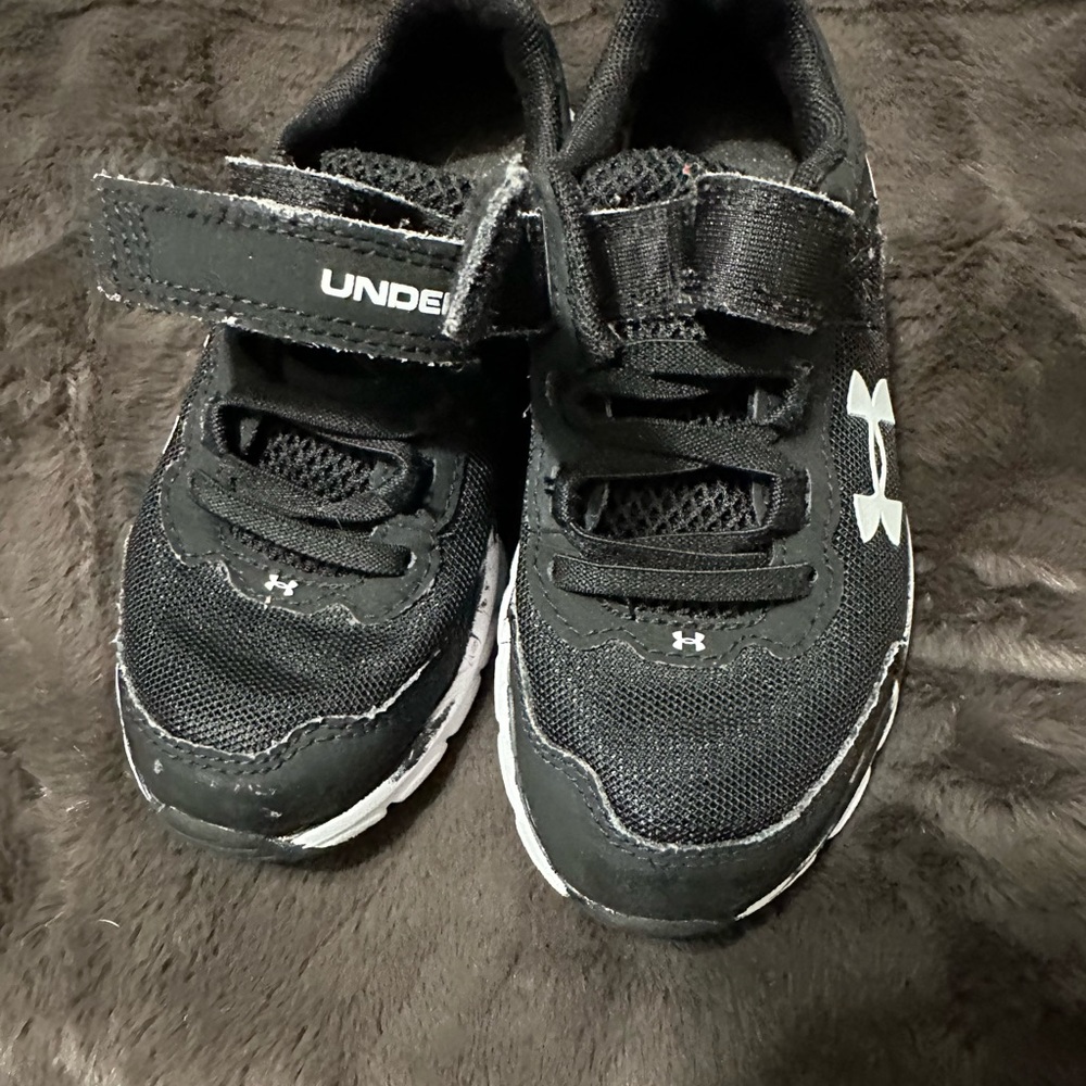 Kids shoes